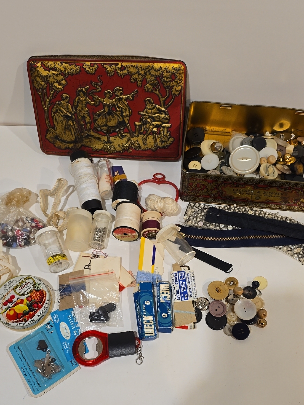 Vintage Sewing Notions Tin with Assorted Buttons & Thread - Red/Gold